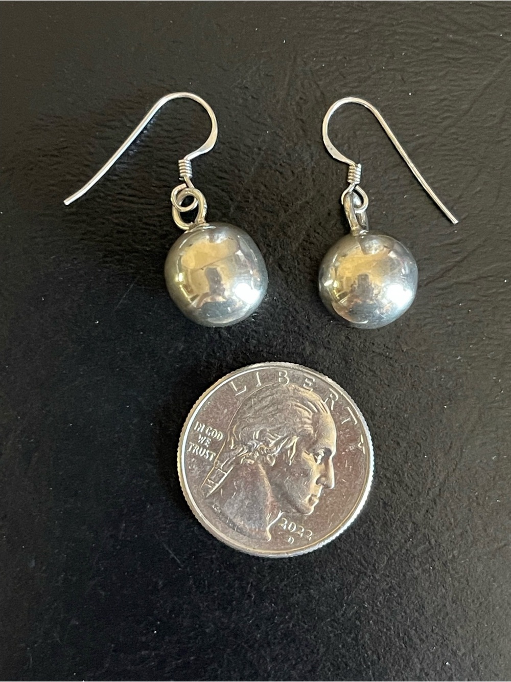 925 Sterling Silver Polished Ball Pendant Necklace and Earrings Set - Picture 8 of 11